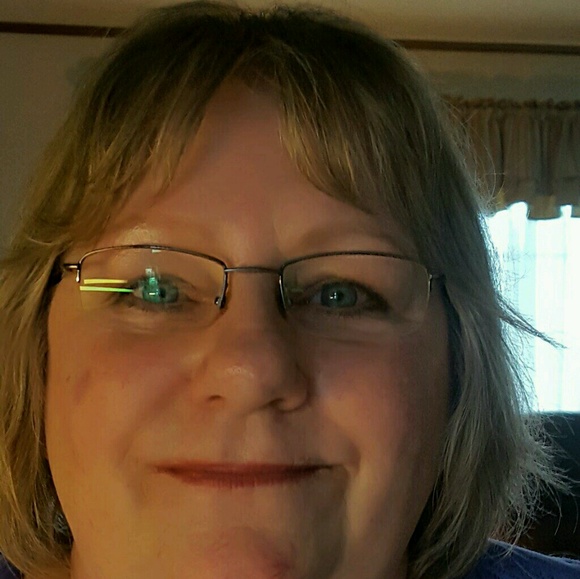 Meet your Posher, Jeanne - Picture 1 of 1